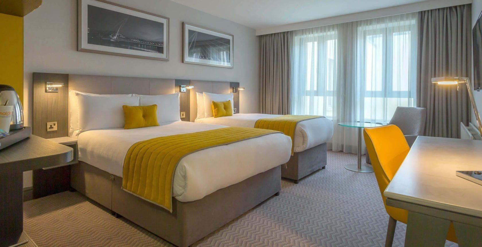 Maldron Hotel Portlaoise Kültér fotó