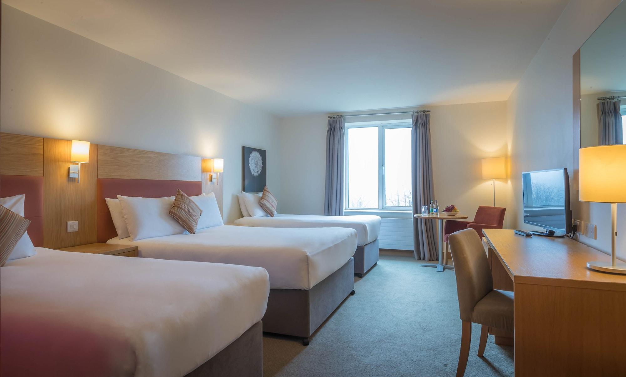 Maldron Hotel Portlaoise Kültér fotó