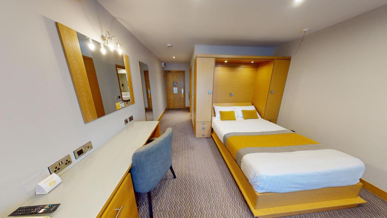 Maldron Hotel Portlaoise Kültér fotó